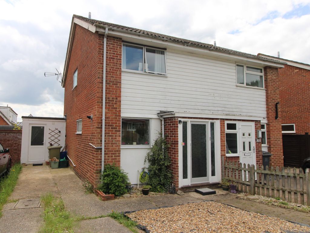 3 bed semidetached house for sale in Mersey Way, Henwick, Thatcham