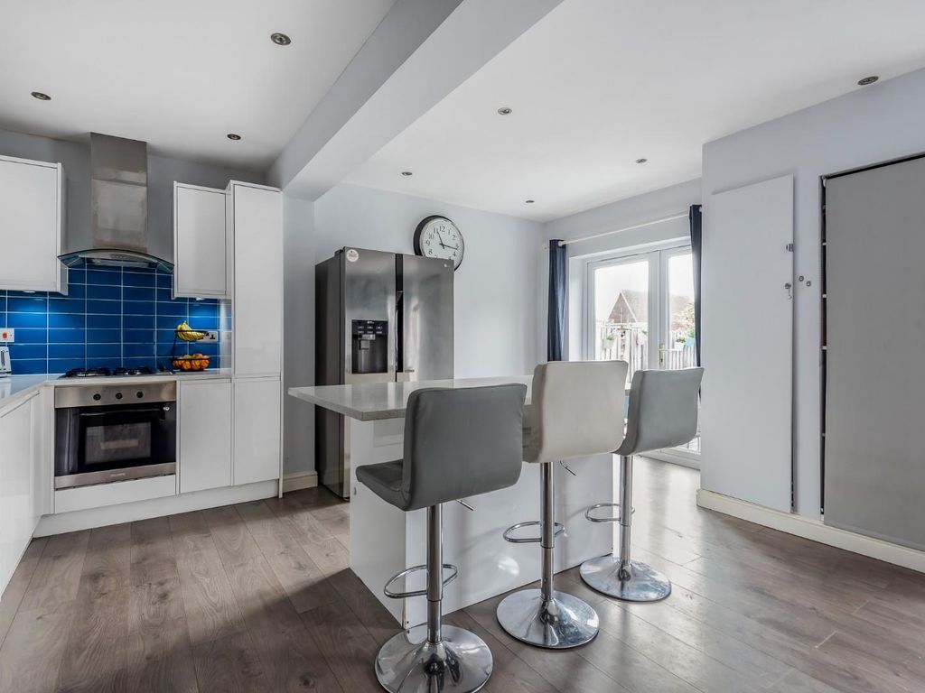 3 bed semidetached house for sale in Nightingale Road, Petts Wood