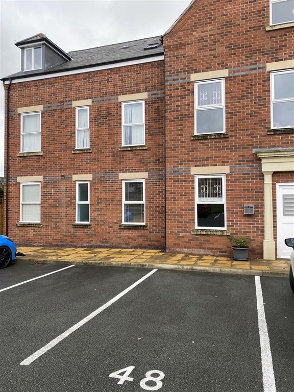 2 bed flat to rent in Corunna Court, Wrexham LL13, £825 pcm Zoopla