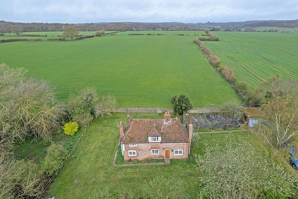 3 bed detached house for sale in Yelsted Road, Stockbury, Sittingbourne, Kent ME9, £800,000 Zoopla