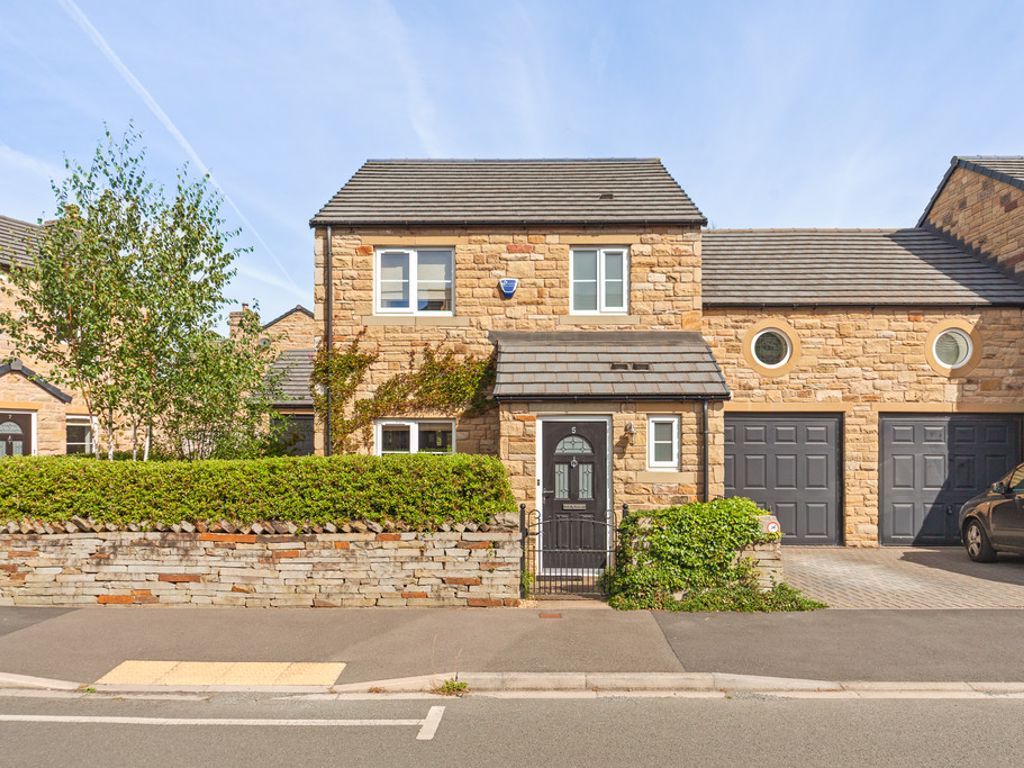 3 bed linkdetached house for sale in Hepworth Way, Skipton BD23 Zoopla