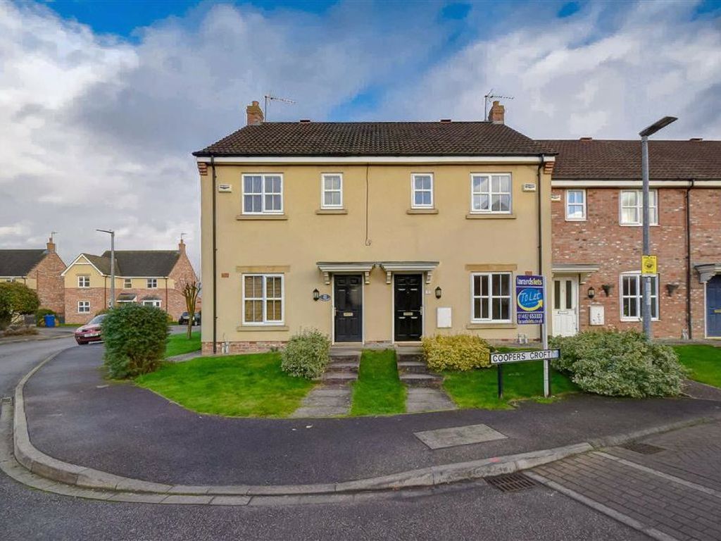 3 bed terraced house to rent in Coopers Croft, Leven, Beverley HU17
