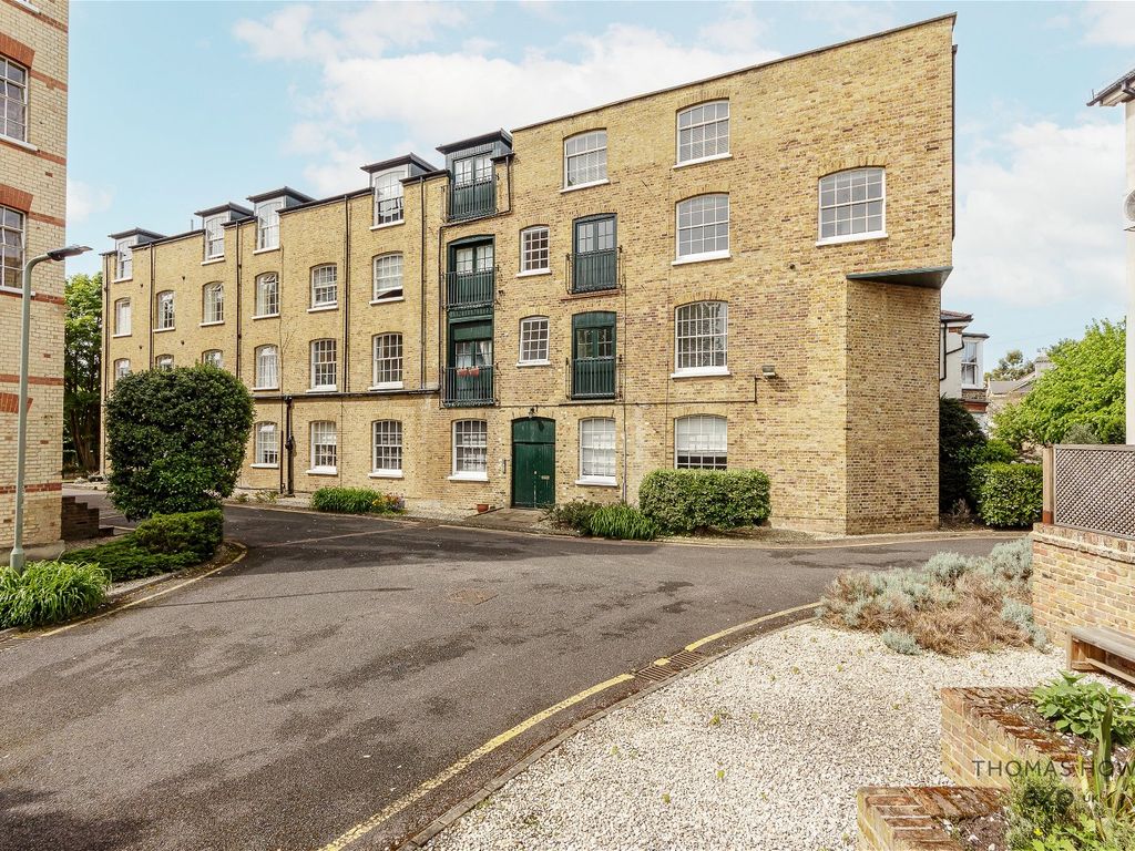 2 bed flat for sale in Park Road, Bromley BR1 Zoopla
