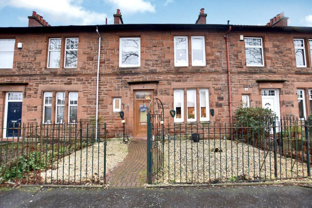 4 bed terraced house for sale in Muirpark Avenue, Renfrew PA4, £194,995