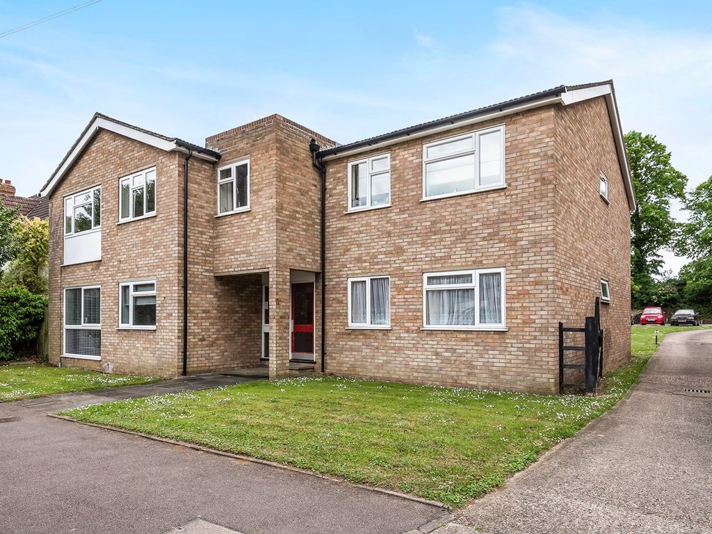 2 bed flat to rent in Lancaster Avenue, Hitchin SG5 Zoopla