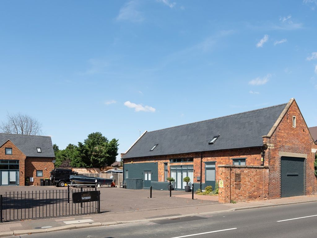 Church Lane Bedford MK41  