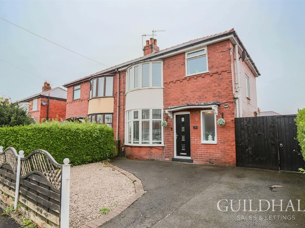 3 bed semidetached house for sale in Queensway, AshtonOnRibble