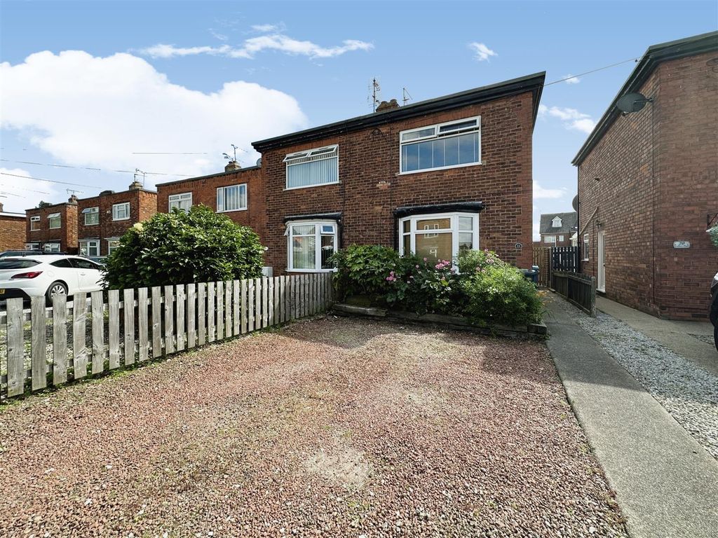 2 bed semidetached house for sale in Ledbury Road, Hull HU5, £130,000