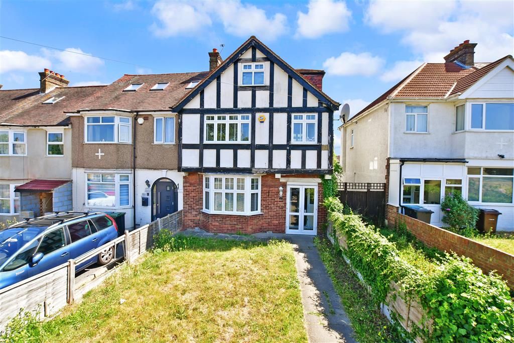 4 bed end terrace house for sale in Whitehill Lane, Gravesend, Kent