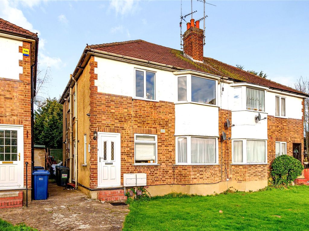 2 bed for sale in St. Marks Close, EN5, £395,000 Zoopla
