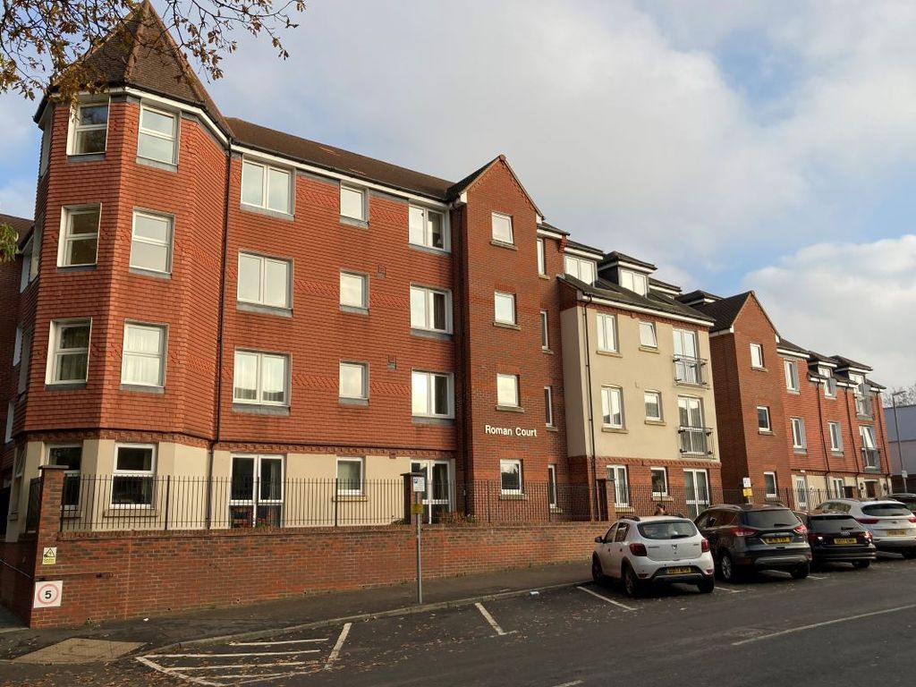 1 bed flat for sale in 22 Roman Court, High Street, Edenbridge, Kent