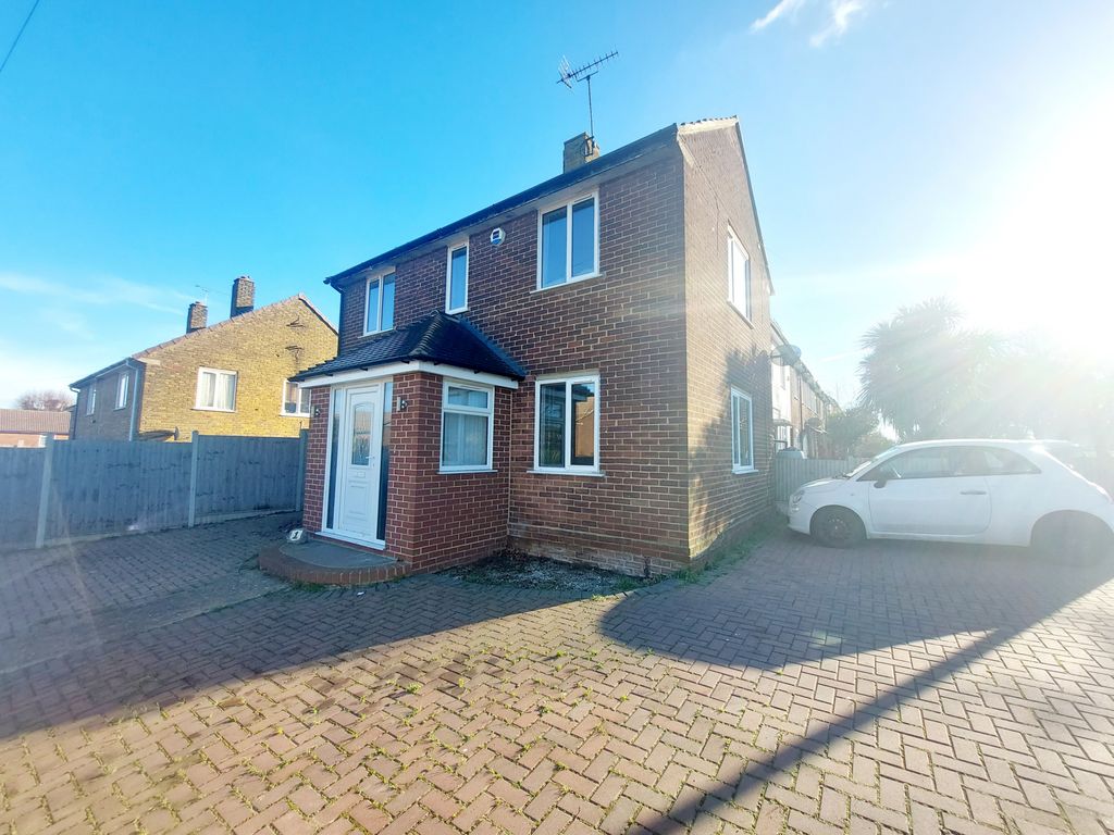 Kingsnorth Road, Gillingham ME8  