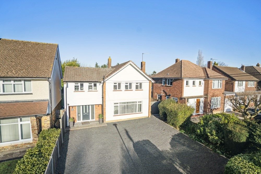 4 bed detached house for sale in 15 Pinewood Green, Iver Heath SL0, £