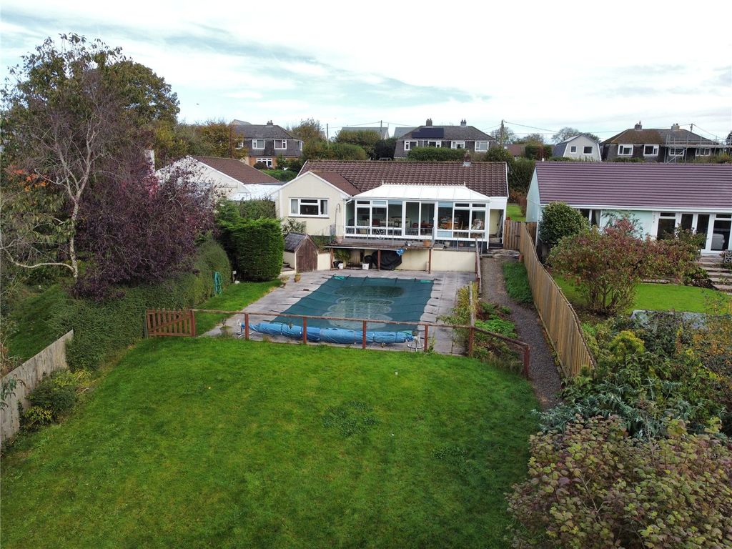 4 bed bungalow for sale in Lynher Way, North Hill, Launceston PL15, £