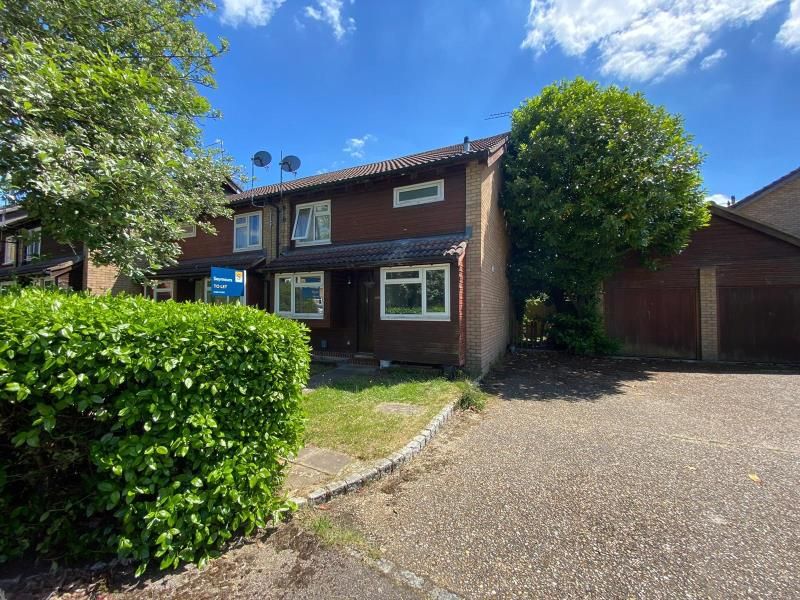 1 bed end terrace house to rent in Woking, Surrey GU21, £1,250 pcm Zoopla