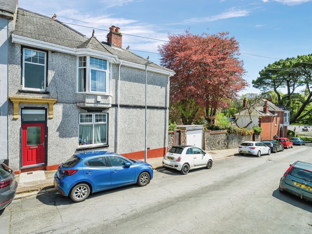 5 bed end terrace house for sale in Victoria Avenue, Plymouth, Devon