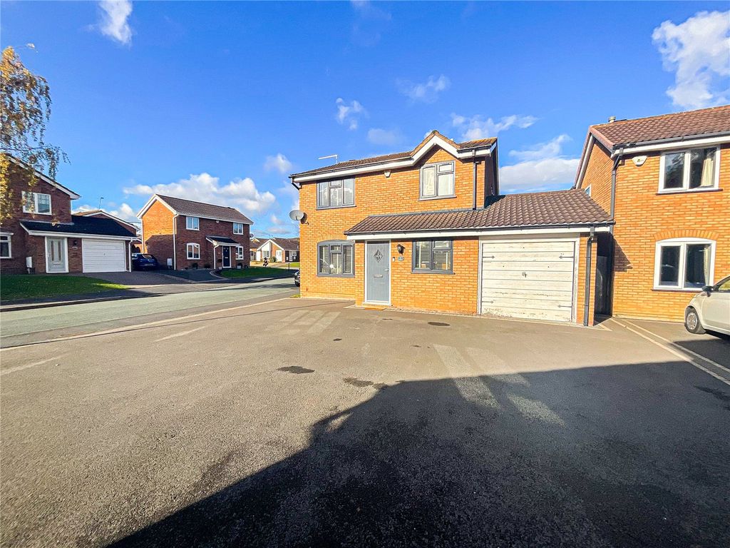 4 bed detached house for sale in Houting, Dosthill, Tamworth