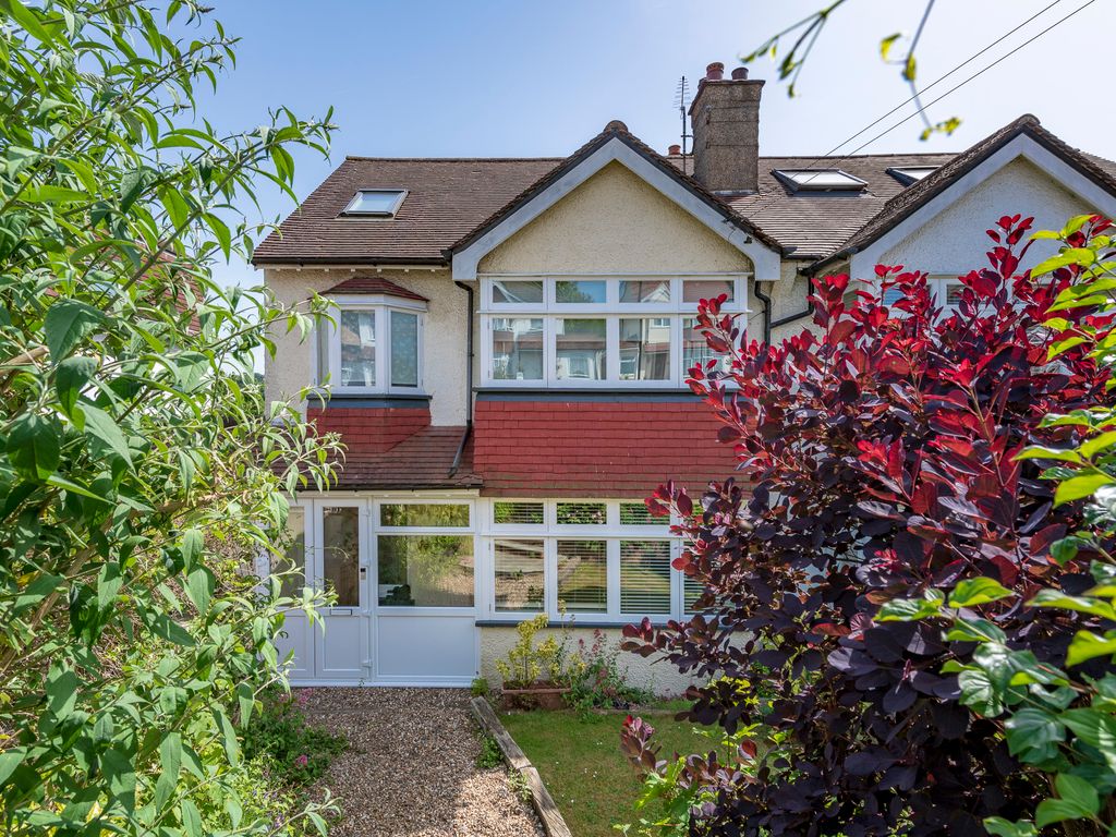 4 bed semidetached house for sale in St. Andrews Road, Coulsdon CR5