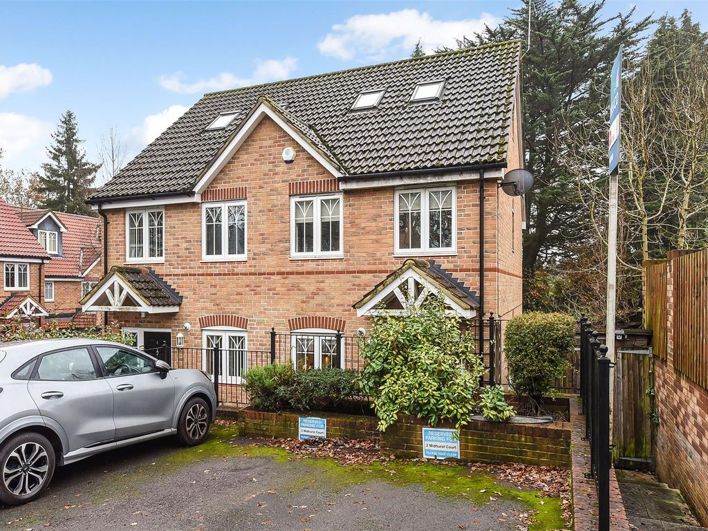 3 bed semidetached house for sale in Midhurst Court, Chandler's Ford