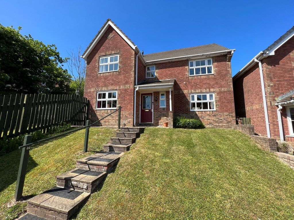 4 bed detached house for sale in Beech Wood Drive Tonyrefail , Porth