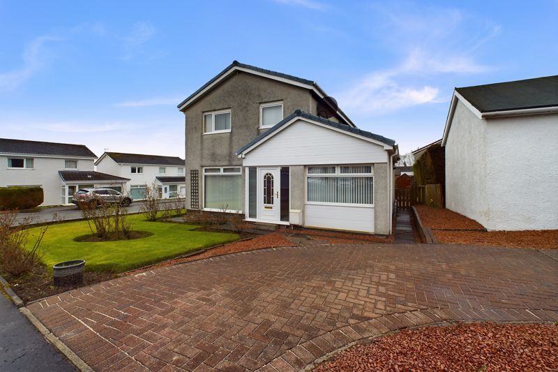 3 bed villa for sale in Springfield Crescent, Carluke ML8, £199,000
