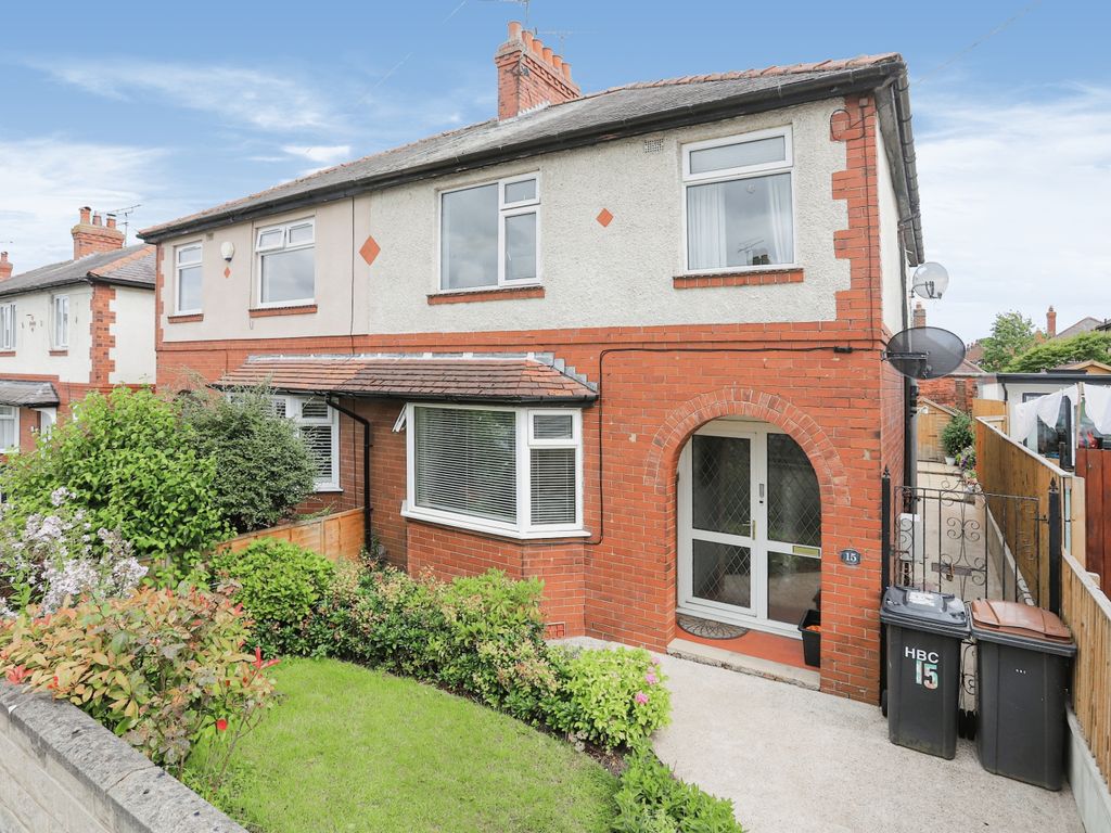 3 bed semidetached house for sale in Whincup Avenue, Knaresborough