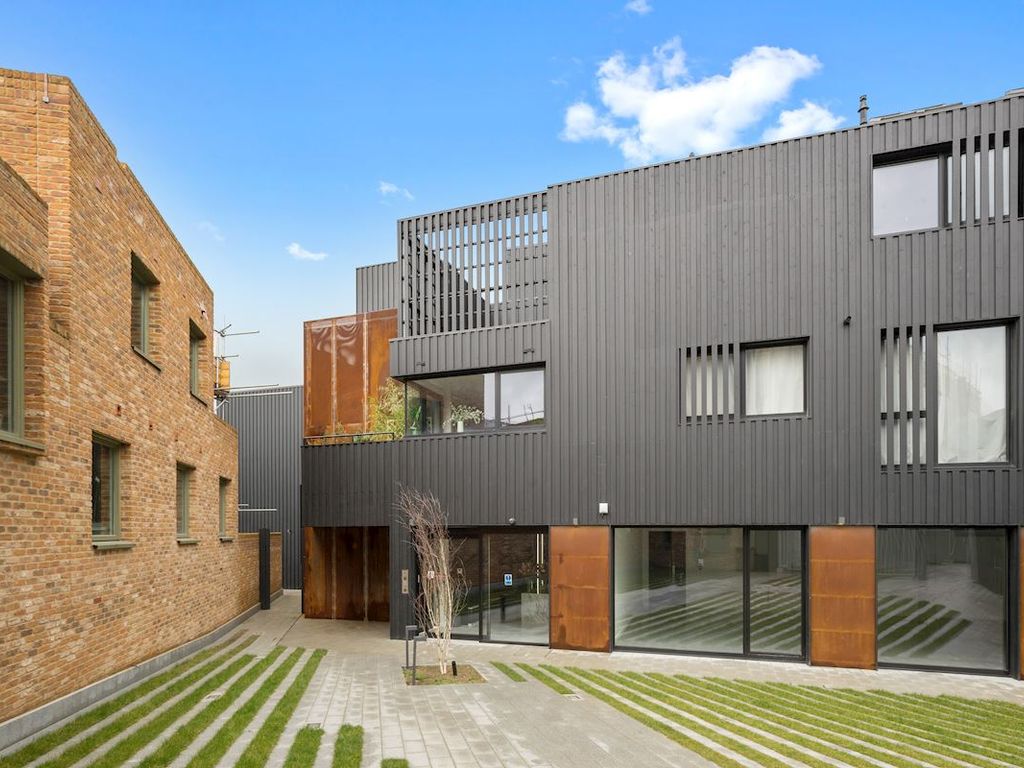 Holmes Studios, Kentish Town NW5