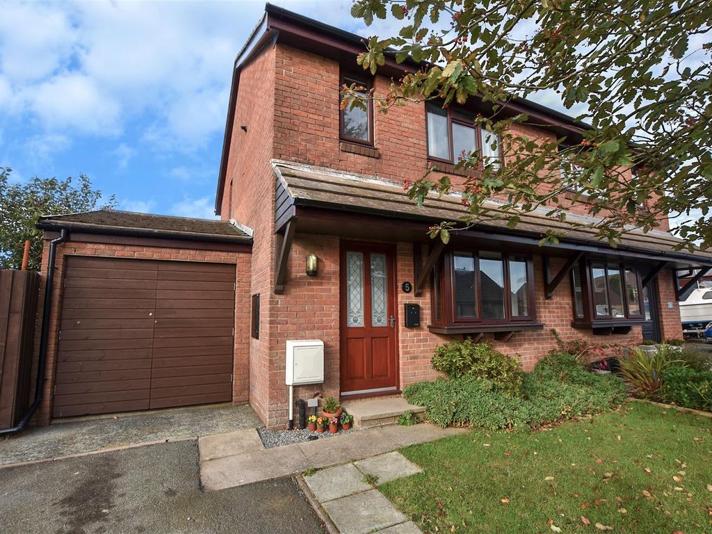 3 bed semidetached house for sale in Monnow Close, Steynton, Milford