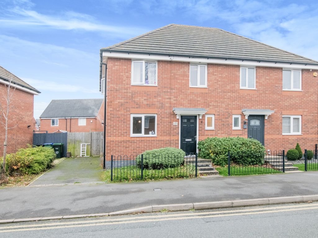 3 bed semidetached house for sale in Brook Road, Oldbury B68 Zoopla