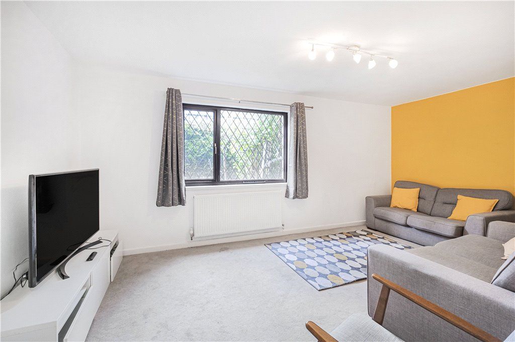 3 bed terraced house to rent in Burbage Close, London SE1 Zoopla