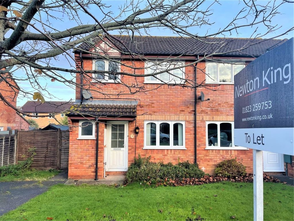 3 bed semidetached house to rent in Bilberry Grove, Taunton TA1, £