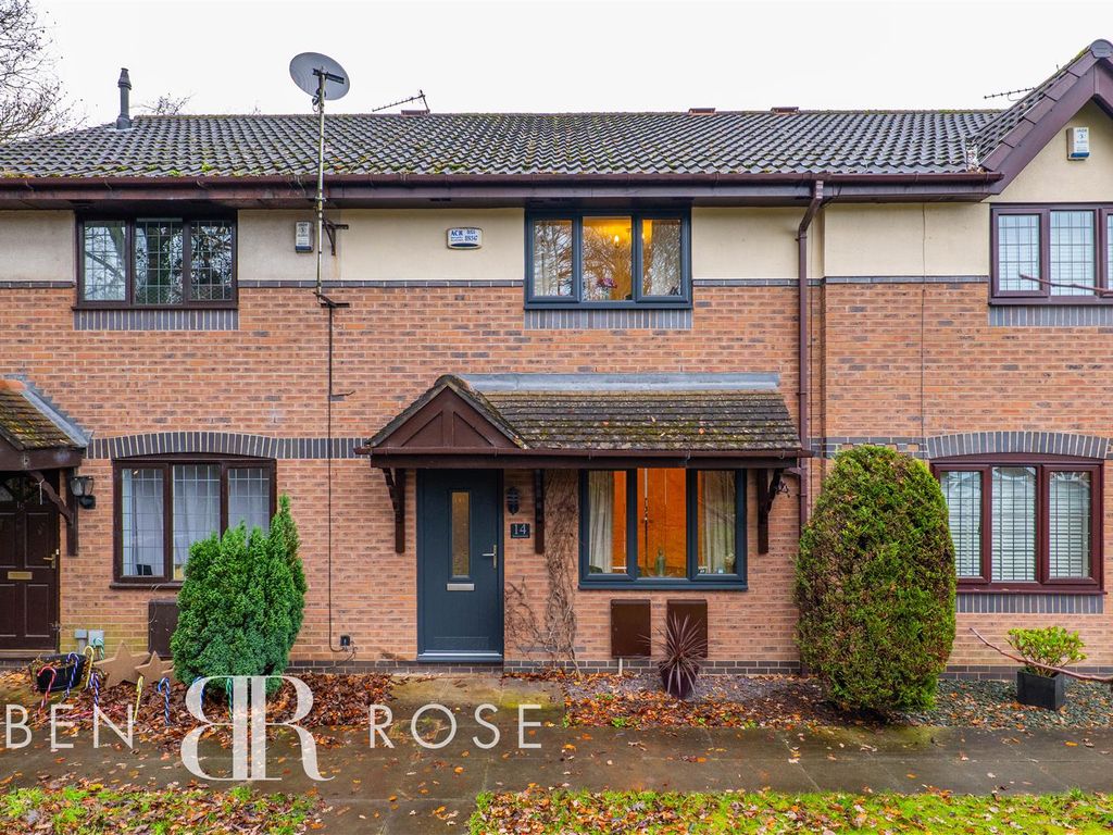 3 bed terraced house for sale in Summerfield, Leyland PR25, £180,000