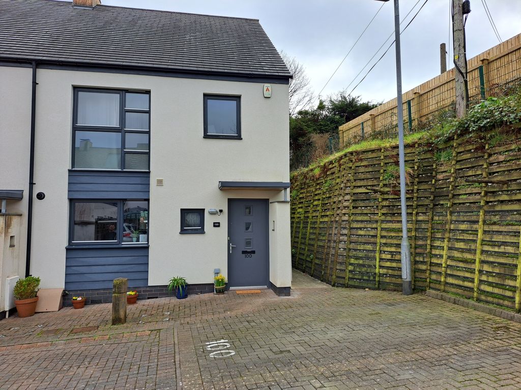 3 bed end terrace house for sale in Northey Road, Bodmin, Cornwall PL31