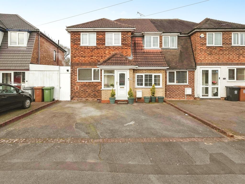 4 bed semidetached house for sale in Ventnor Road, Solihull B92, £