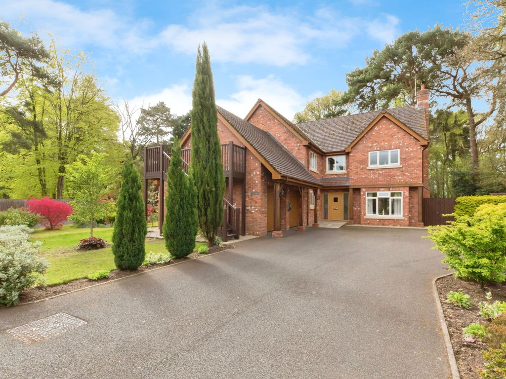4 bed detached house for sale in Heathwood Road, Higher Heath