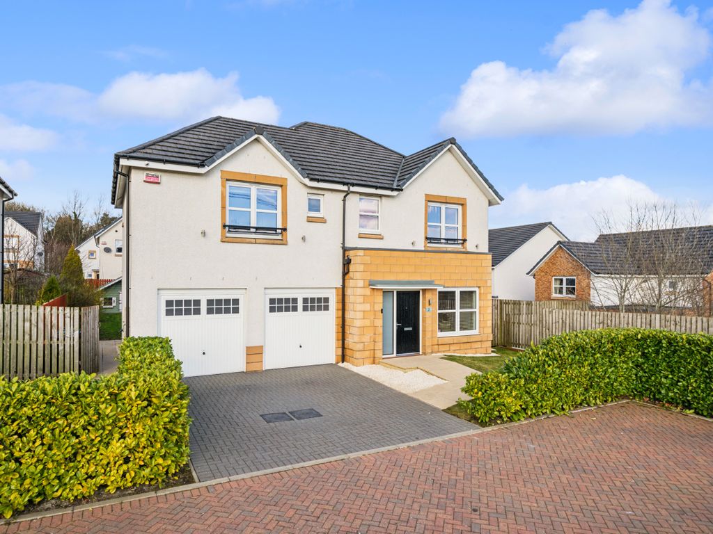 4 bed detached house for sale in Mossbeath Gardens, Calderpark