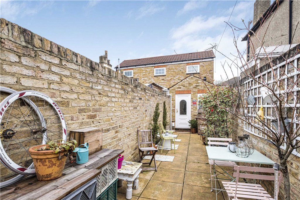 1 bed semidetached house for sale in Newhaven Road, London SE25 Zoopla