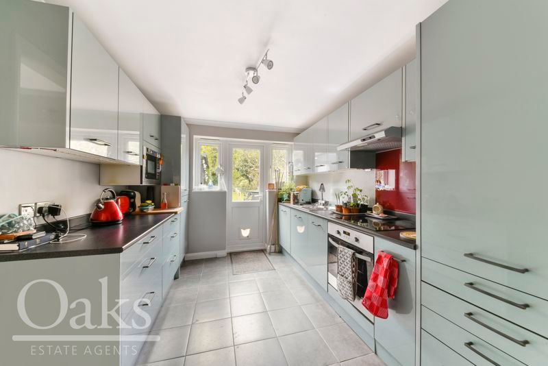 2 bed bungalow for sale in Sandpits Road, Croydon CR0 Zoopla