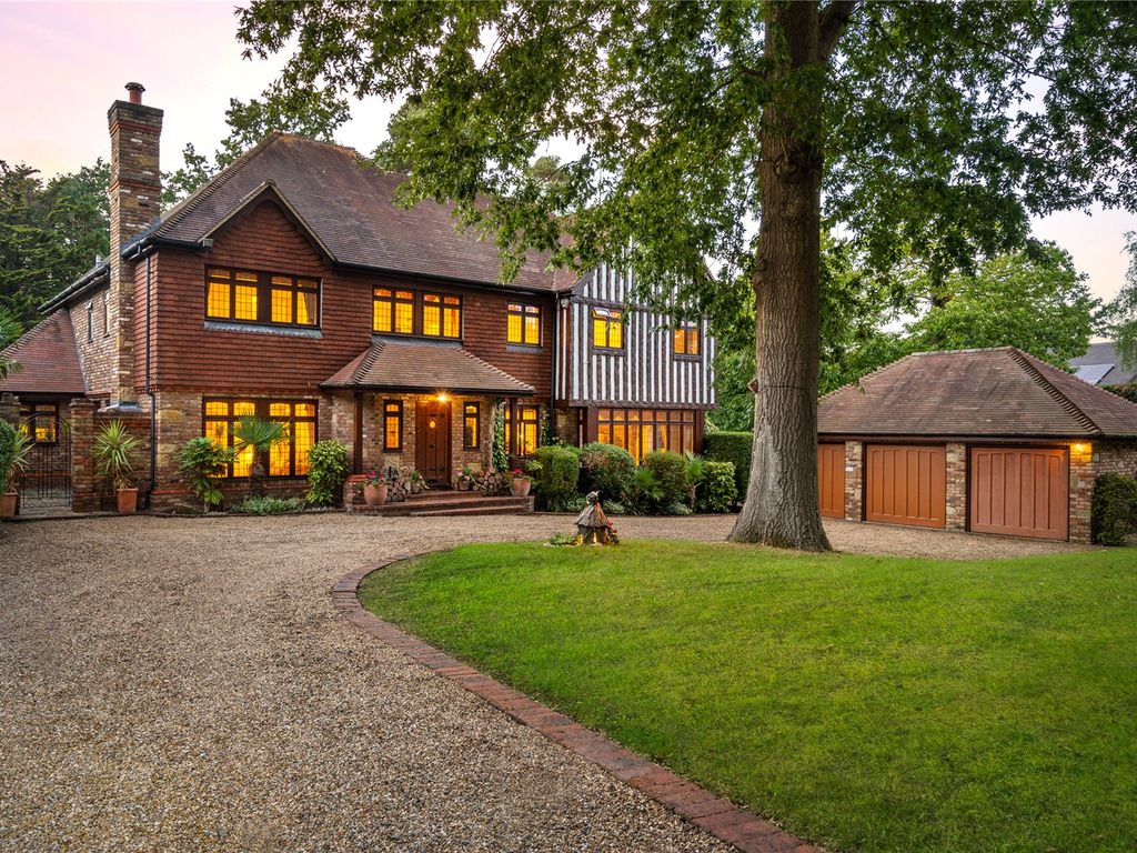 1A Springhurst Close, Shirley, Croydon, Surrey CR0  