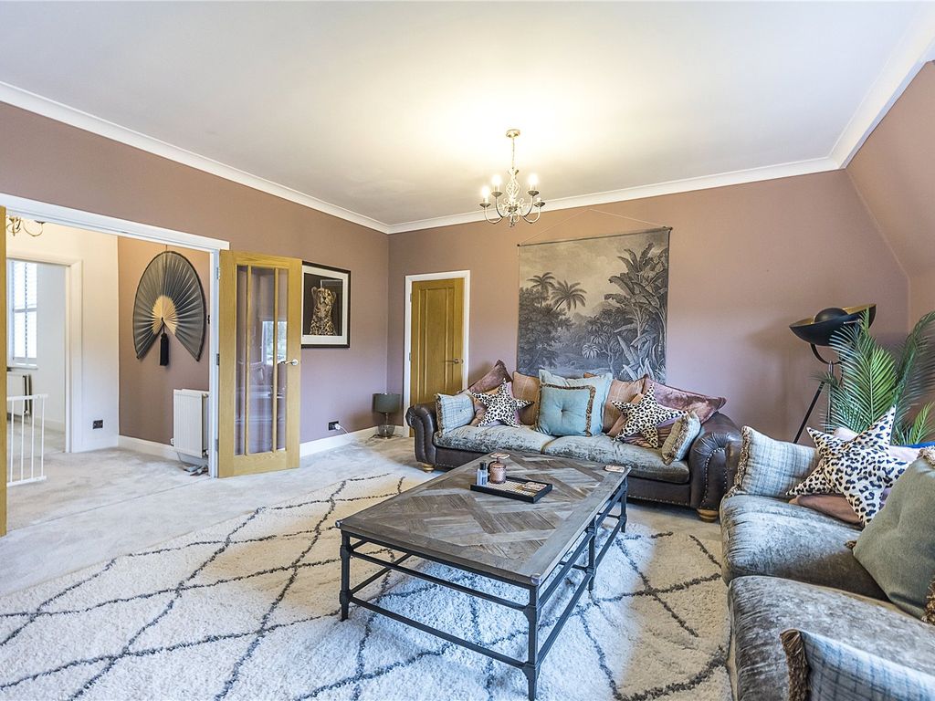 Regent's Place, London SE3