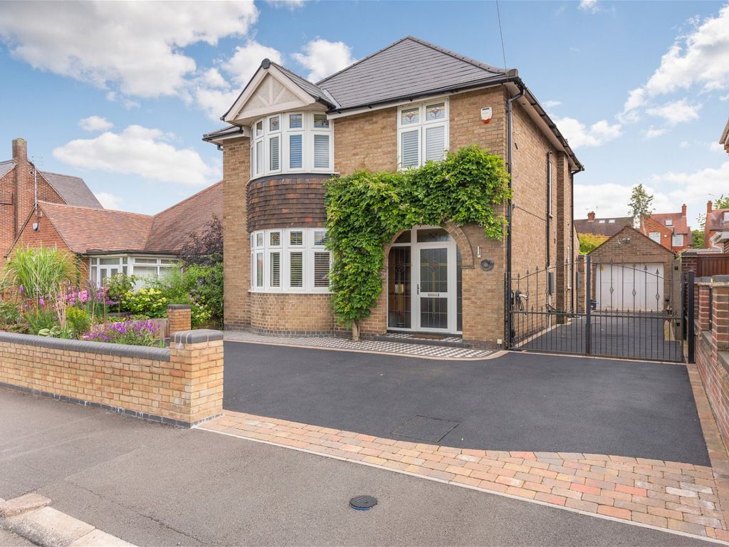 3 bed detached house for sale in Harris Avenue, Ripley, Derbyshire Sat