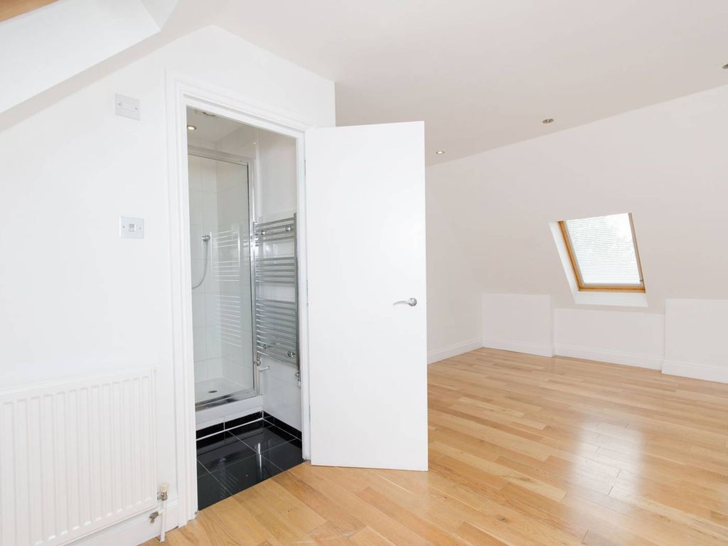 3 bed flat to rent in All Souls Avenue, Kensal Green, London NW10 Zoopla