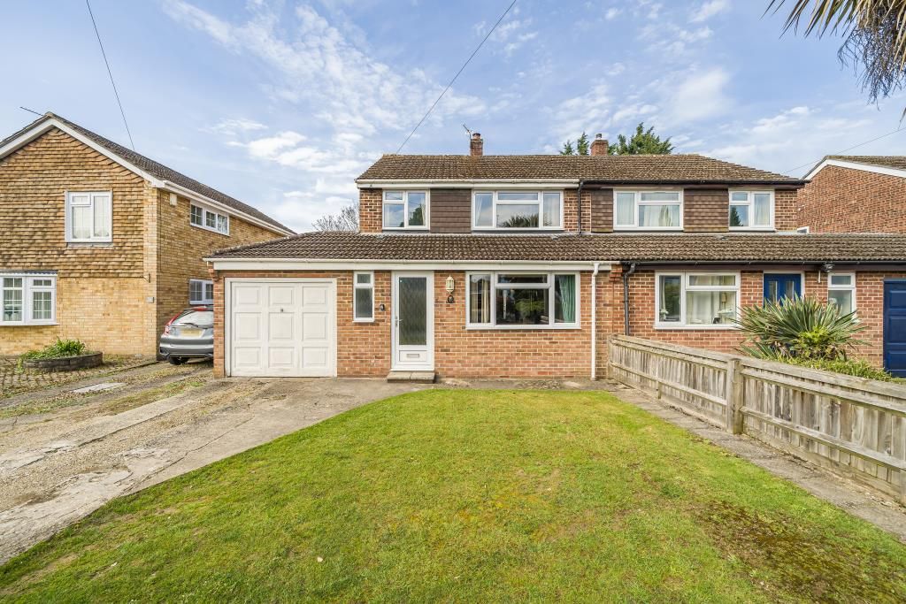 3 bed semidetached house for sale in Marston, Oxford OX3, £500,000