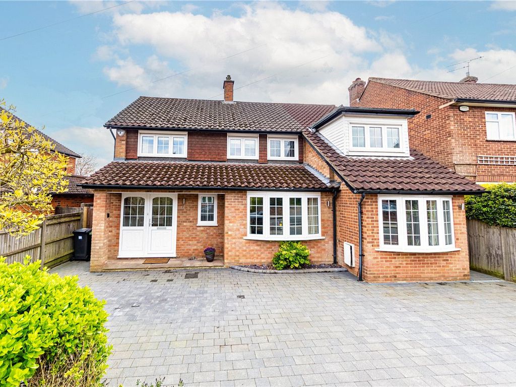 5 bed detached house for sale in Gainsborough Avenue, St. Albans, Hertfordshire AL1 Zoopla