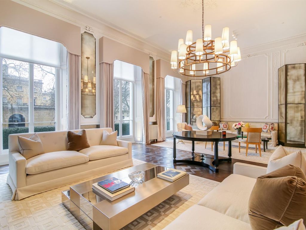 9 bed terraced house for sale in Buckingham Gate, London SW1E, £