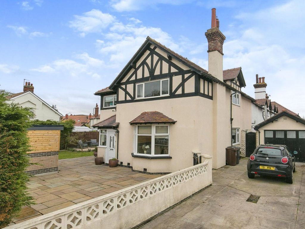 5 bed detached house for sale in Queens Road, Llandudno LL30 Zoopla