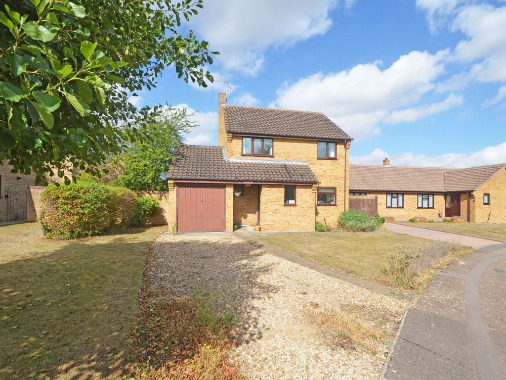 4 bed detached house for sale in Farleigh Fields, Orton Wistow
