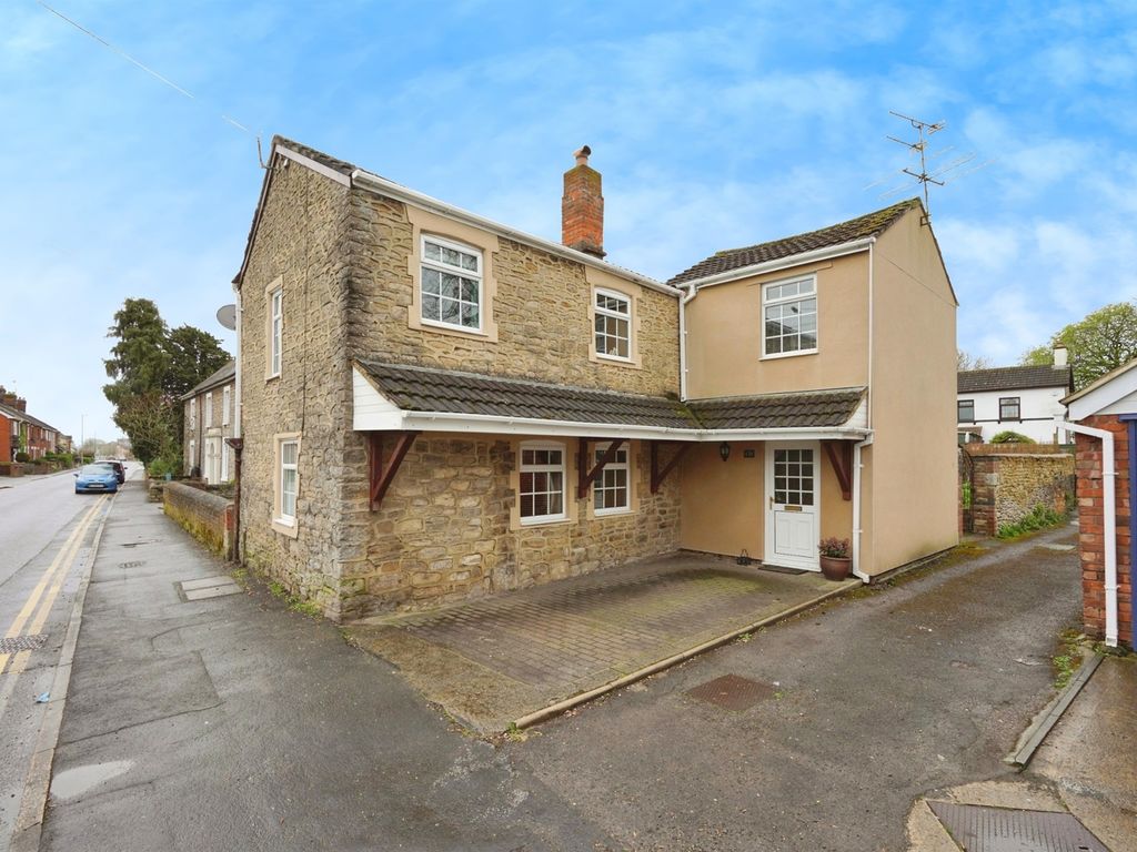 3 bed detached house for sale in Ermin Street, Stratton St. Margaret