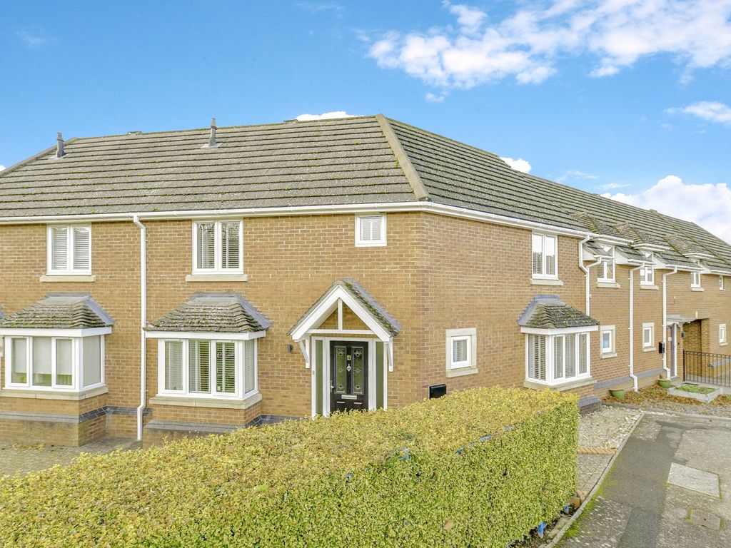 3 bed terraced house for sale in Farrier Court, Royston, Hertfordshire