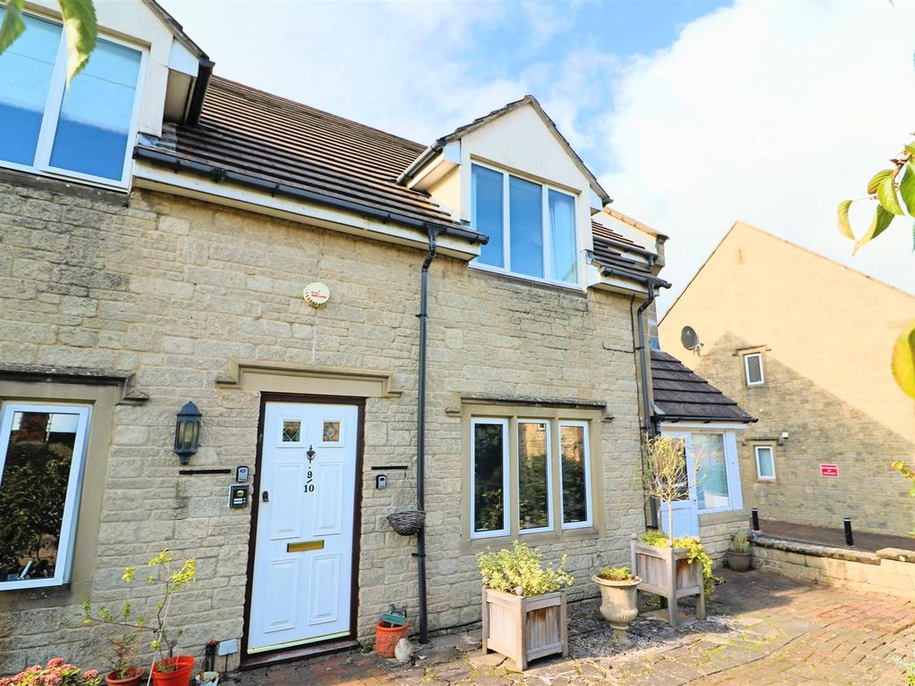 1 bed flat for sale in Blenheim Court, Back Lane, GL54, £